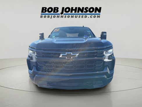 Used 2024 Chevrolet Silverado 1500 RST w/ Convenience Package II image 2