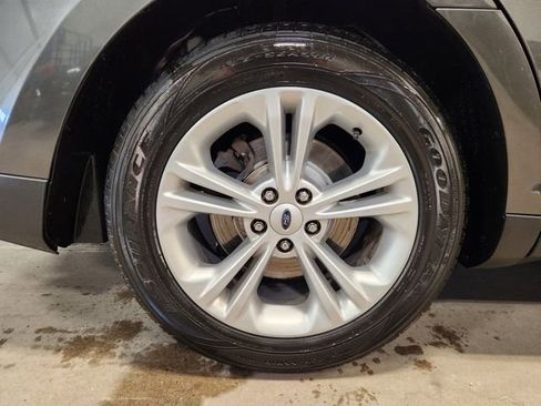 Used 2018 Ford Taurus SEL w/ Equipment Group 201A image 26