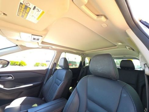 Used 2023 Nissan Rogue Platinum w/ Platinum Premium Package image 14