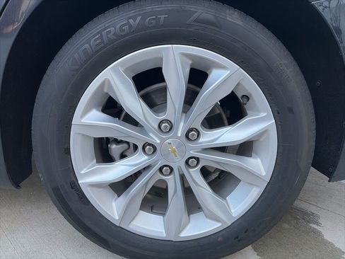 Used 2023 Chevrolet Malibu LT image 11