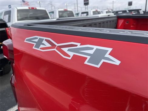 Used 2022 Chevrolet Silverado 1500 Custom image 13