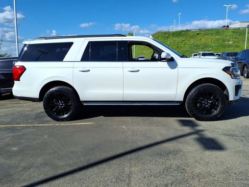 Used 2022 Ford Expedition Max XLT AWD/4WD image 6