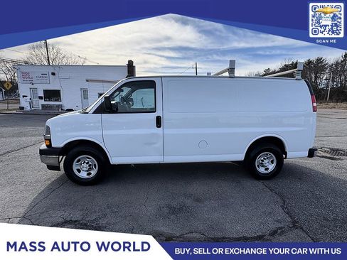 Used 2019 Chevrolet Express 3500 w/ Driver Convenience Package image 1