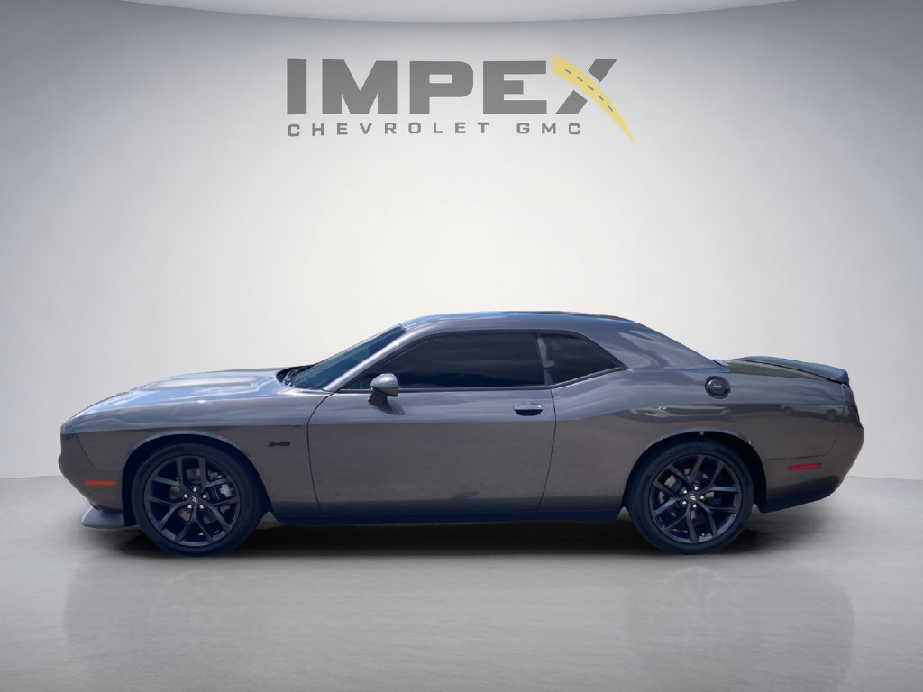 Used 2023 Dodge Challenger R/T w/ Blacktop Package RWD image 2