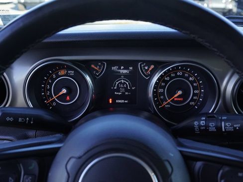 Certified 2019 Jeep Wrangler Sport AWD/4WD image 13