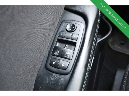 Used 2020 Dodge Challenger SXT RWD image 22