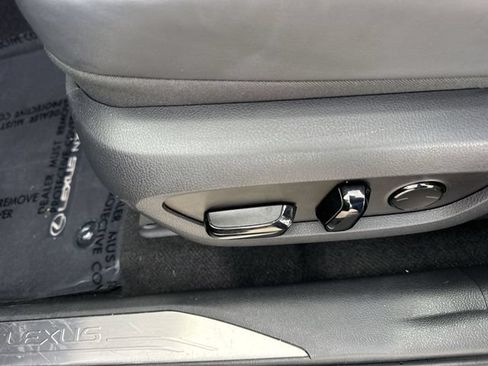 Certified 2024 Lexus NX 250 FWD image 12
