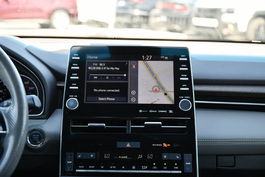 Used 2019 Toyota Avalon Limited w/ Advanced Safety Package FWD image 31