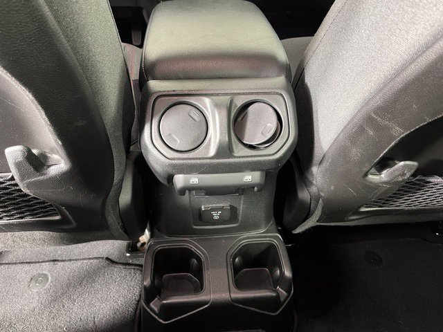 Used 2025 Jeep Wrangler Unlimited Rubicon AWD/4WD image 40