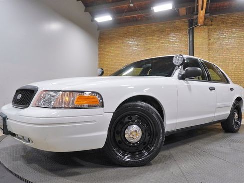 Used 2011 Ford Crown Victoria Police Interceptor RWD image 1