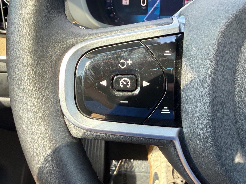 Certified 2026 Volvo XC60 B5 Plus AWD/4WD image 19