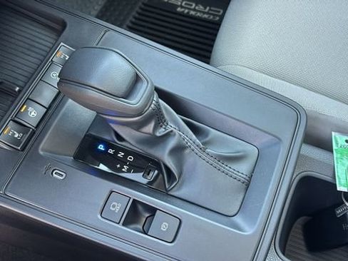 New 2026 Toyota Corolla Cross LE w/ Moonroof Package image 21