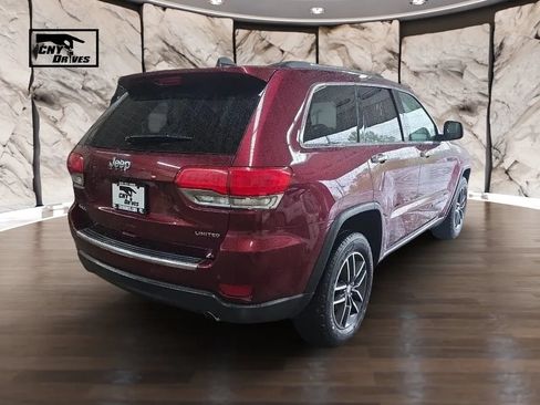 Used 2017 Jeep Grand Cherokee Limited AWD/4WD image 5