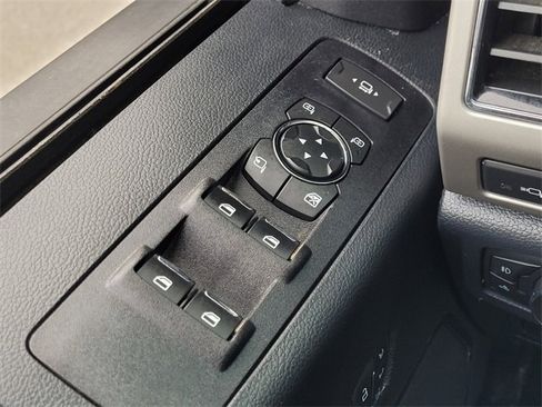 Used 2022 Ford F250 Lariat w/ Lariat Ultimate Package image 27