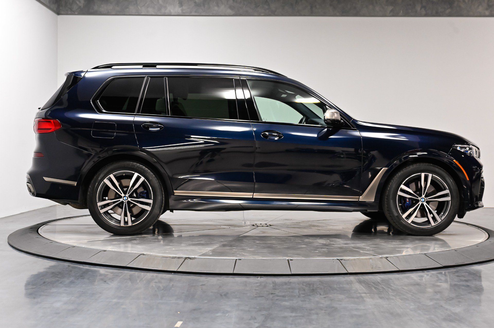 Used 2021 BMW X7 M50i AWD/4WD image 18