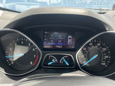 Used 2019 Ford Escape Titanium FWD image 18