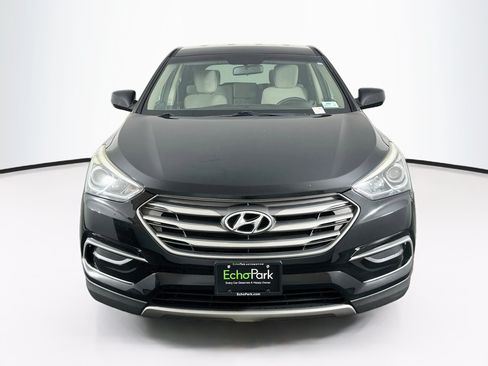 Used 2017 Hyundai Santa Fe Sport FWD image 2