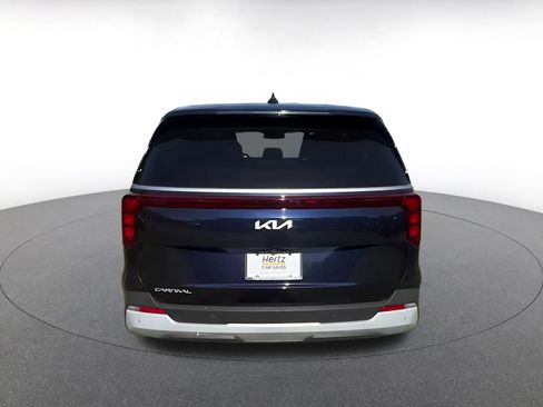 Used 2026 Kia Carnival FWD image 11