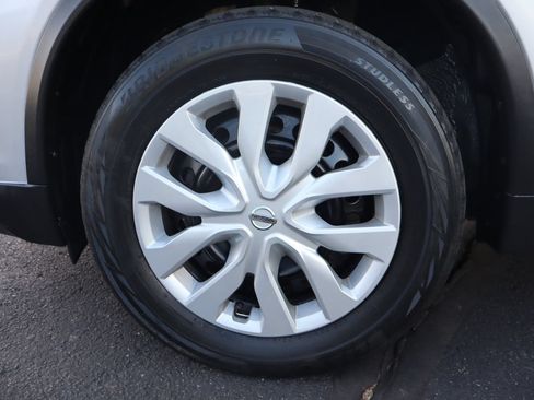Used 2019 Nissan Rogue S AWD/4WD image 41