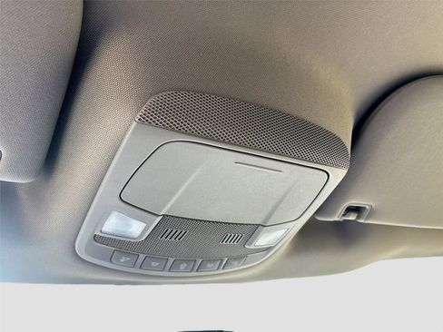 Used 2018 Ford F150 XLT image 23