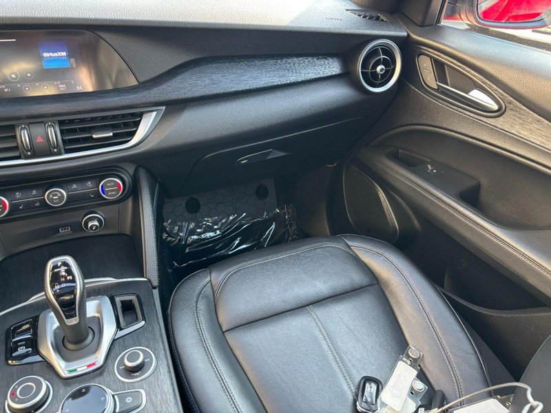 Used 2023 Alfa Romeo Stelvio Sprint AWD/4WD image 19