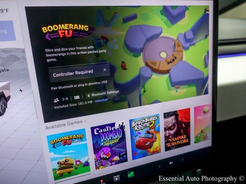 Used 2024 Tesla Cybertruck AWD Crew Cab image 24