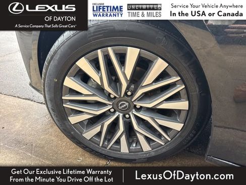 Used 2024 Nissan Altima 2.5 SV image 10