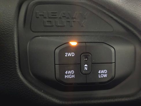 New 2026 RAM 2500 Big Horn AWD/4WD image 28