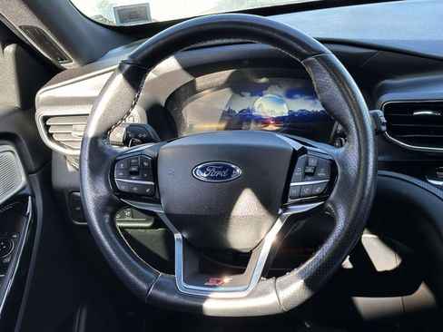 Certified 2022 Ford Explorer ST w/ Equipment Group 401A image 19