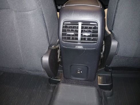 Certified 2022 Ford Escape SE w/ Cold Weather Package image 55