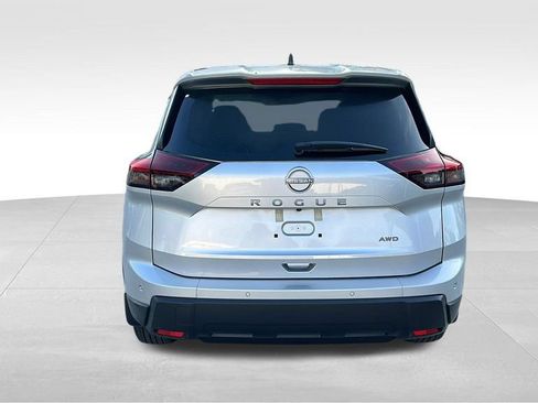 Certified 2025 Nissan Rogue S AWD/4WD image 6