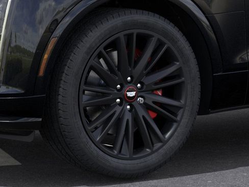 New 2026 Cadillac Lyriq V image 33