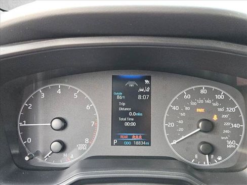 Used 2024 Toyota Corolla LE FWD image 11