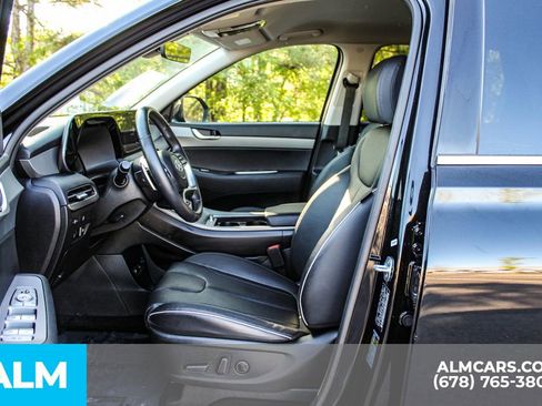 Used 2025 Hyundai Palisade SEL FWD image 17