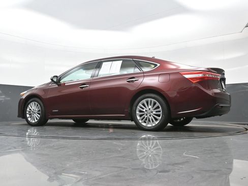 Used 2014 Toyota Avalon Limited w/ Technology Package FWD image 28