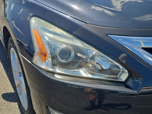 Used 2015 Nissan Altima 2.5 SV w/ Convenience Package FWD image 7