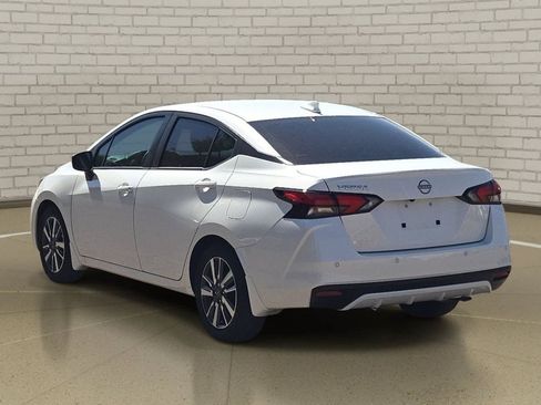 Used 2025 Nissan Versa SV w/ Trunk Package FWD image 7