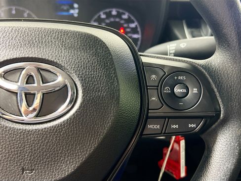 Used 2023 Toyota Corolla LE FWD image 19