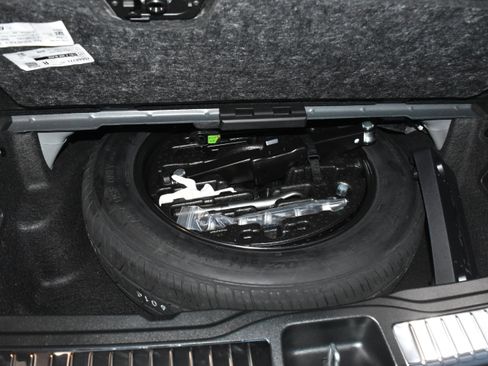New 2026 Mercedes-Benz GLS 450 4MATIC image 30