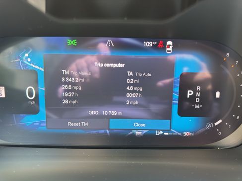 Used 2025 Volvo XC40 B5 Ultra AWD/4WD image 18