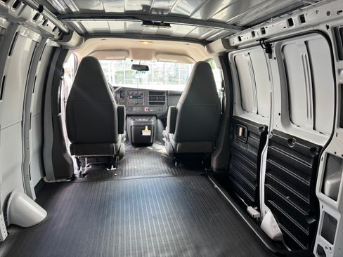 New 2026 Chevrolet Express 2500 w/ Driver Convenience Package RWD image 10