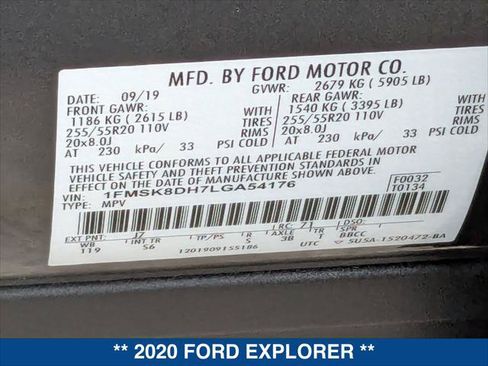 Used 2020 Ford Explorer XLT w/ Equipment Group 202A AWD/4WD image 24