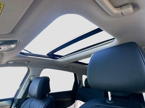 Used 2024 Genesis GV80 3.5T image 22