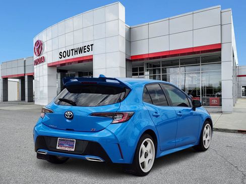 Used 2022 Toyota Corolla SE FWD image 5