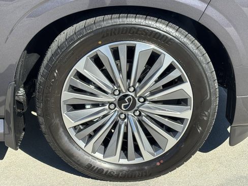 New 2026 INFINITI QX80 Luxe image 29