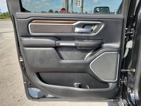 Used 2021 RAM 1500 Laramie RWD image 25