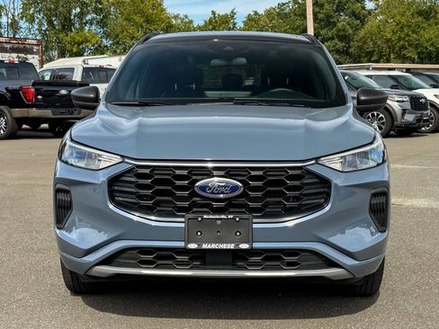 Used 2024 Ford Escape ST-Line w/ Tech Pack #1 AWD/4WD image 8