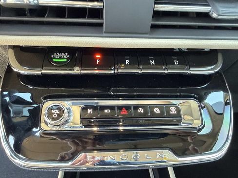 New 2026 Lincoln Corsair Premiere image 28