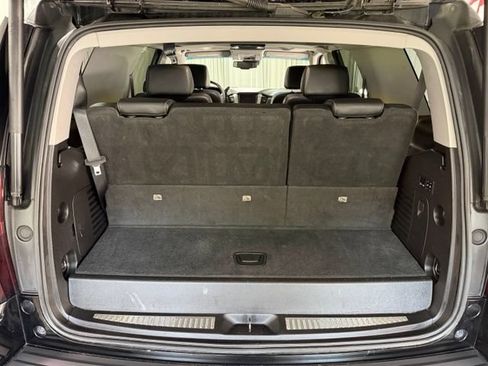 Used 2018 Chevrolet Tahoe LT AWD/4WD image 10