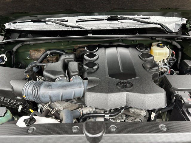 Used 2022 Toyota 4Runner Limited AWD/4WD image 9